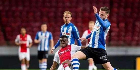 一些专家指 一些专家指